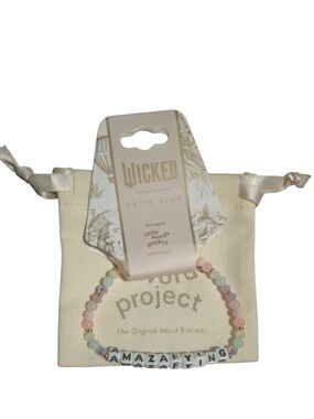 NWT Little Words Project-Wicked-Bracelet🩷✨️💜